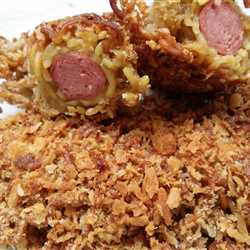 INDOMIE CORN DOG (INDOMIE ISI SOSIS GORENG TEPUNG)
